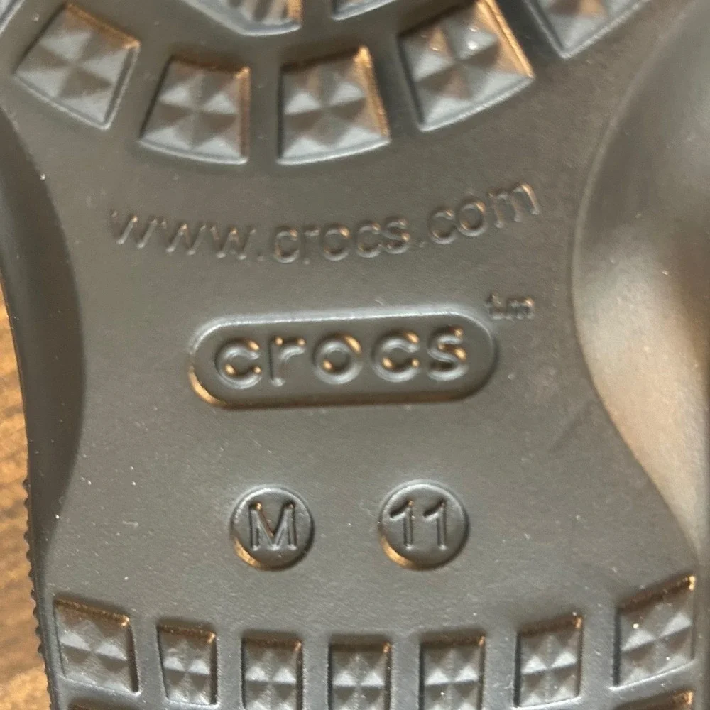 Crocs Baya II Flip Men Size 11 Black NEW Lightweight Comfort Sandal Summer Beach